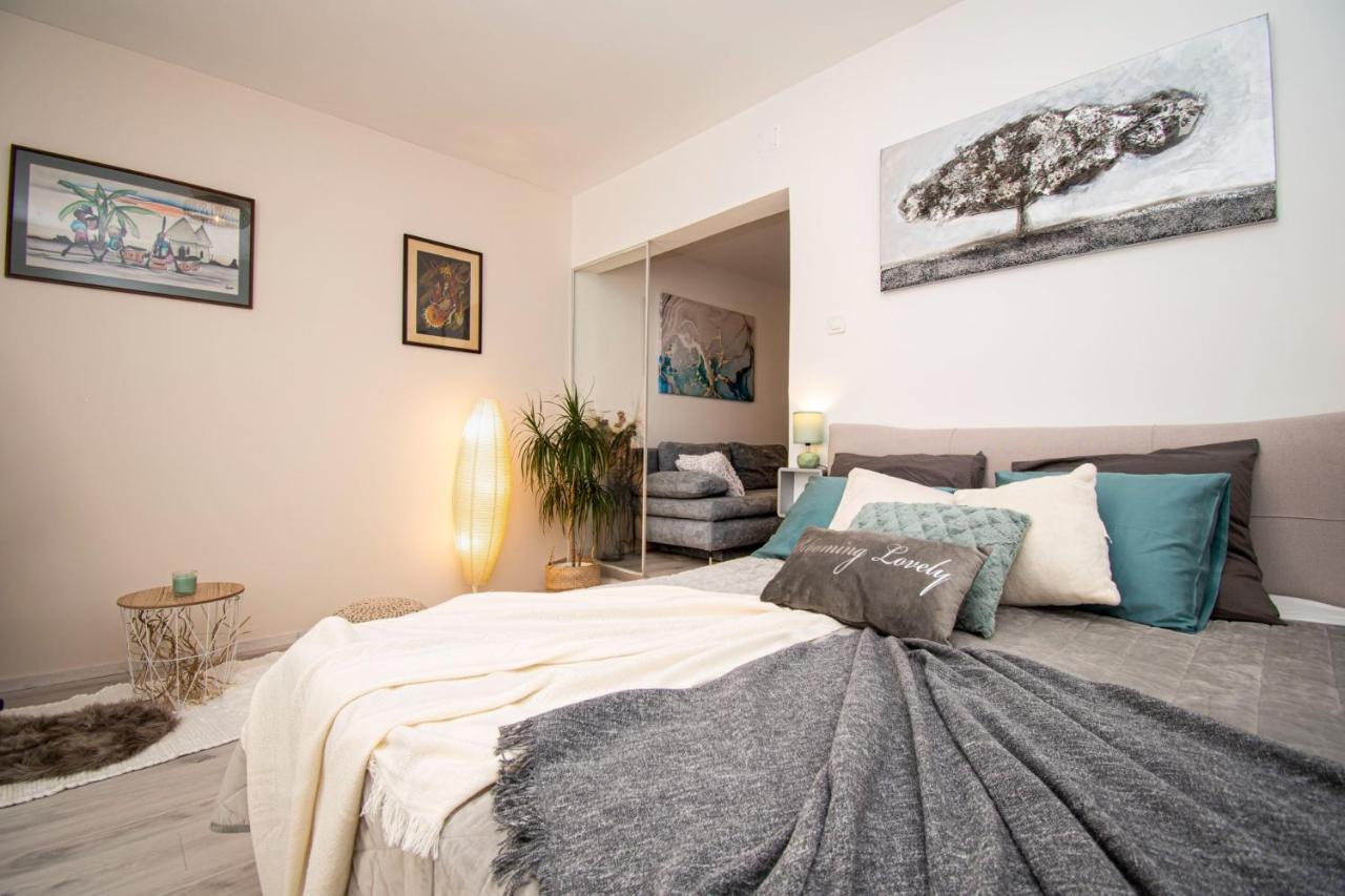 Oasis Apartment Pula Zewnętrze zdjęcie